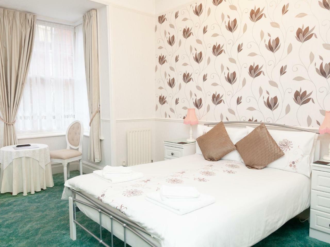 Crimdon Dene Hotel Torquay Ngoại thất bức ảnh