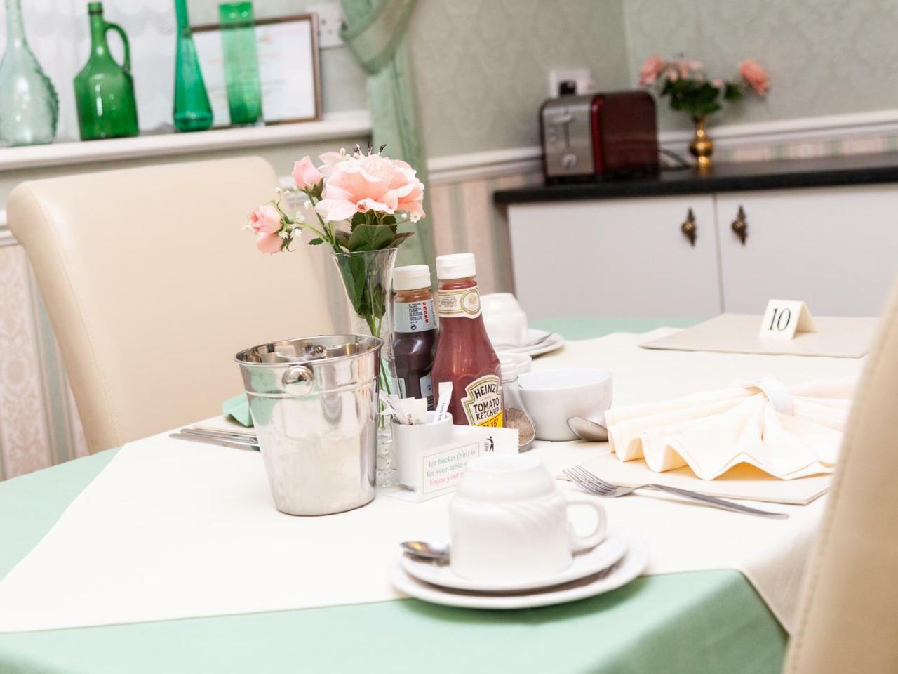 Crimdon Dene Hotel Torquay Ngoại thất bức ảnh